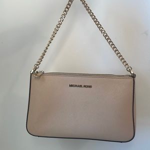 Michael Kors Blush / Nude shoulder bag with gold chain